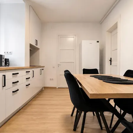 Luxurious & Spacious In The Heart Of * Brassó